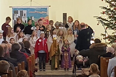 Weihnachtsfreude bei der Kinder-Christvesper