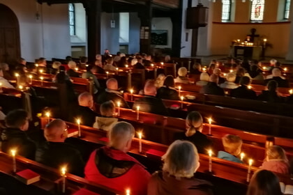 Impressionen von Osternacht und Kantaten-Gottesdienst