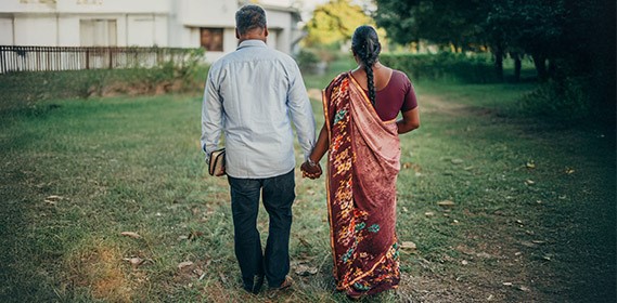 Auf den Spuren Jesu: Nitish und Kavita haben gemeinsam schon viel Schönes und Leidvolles erlebt